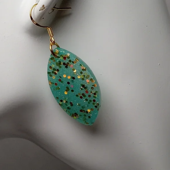 Hand Crafted Green Gold-Accented Earrings - Picture 3 of 5
